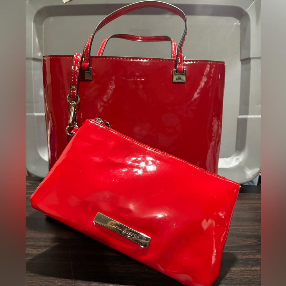 Ivanka Trump purse + wallet